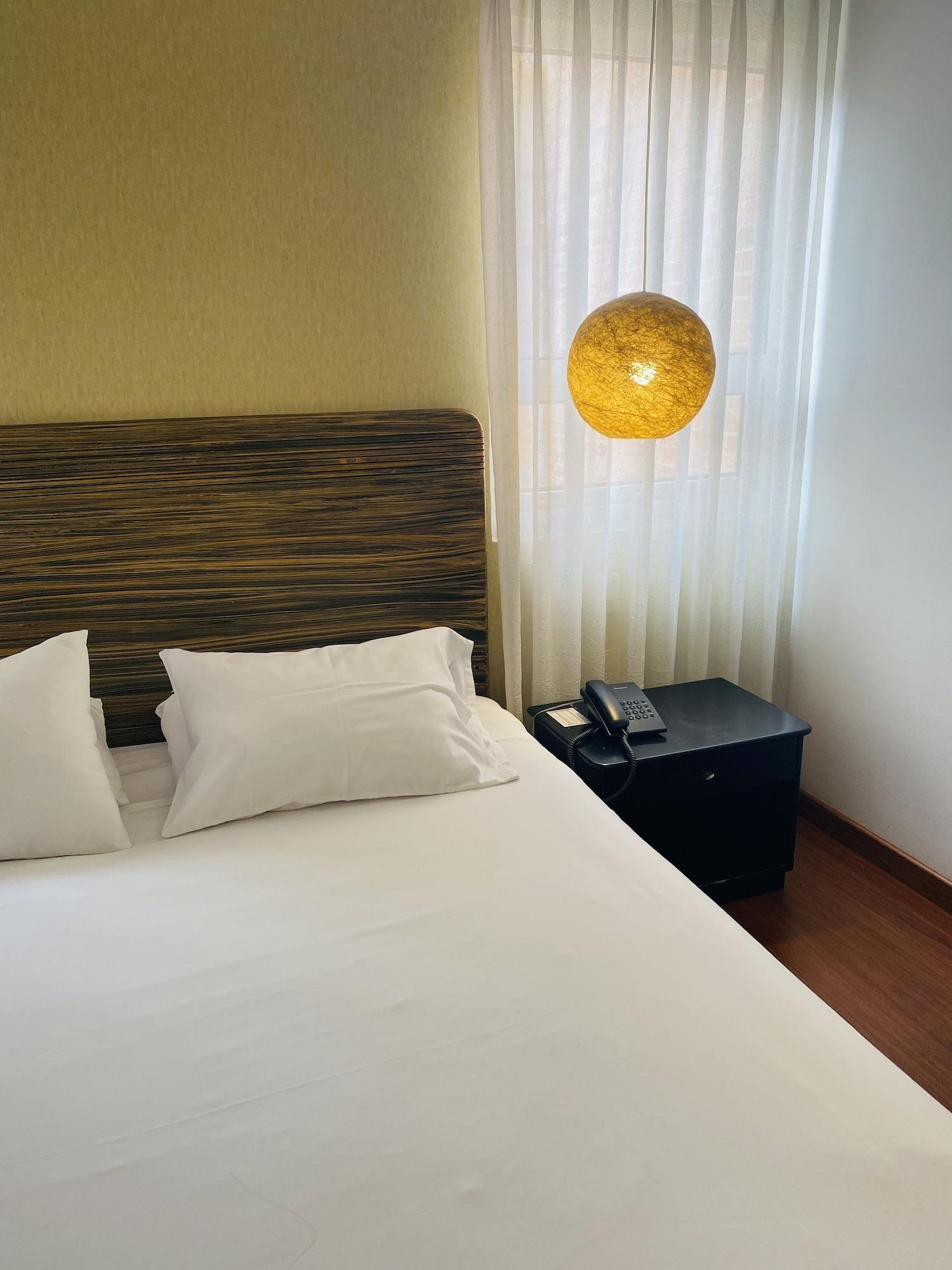 Hotel Retiro 84 By Mij Bogotá Eksteriør bilde